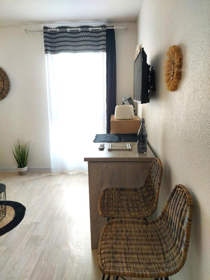 L'Ethnik--Studio Tout Confort--Clim--Parking--Wifi Lourdes Esterno foto